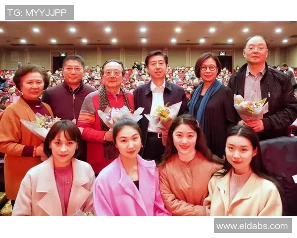老中国足球明星的辉煌岁月与传奇故事回顾
