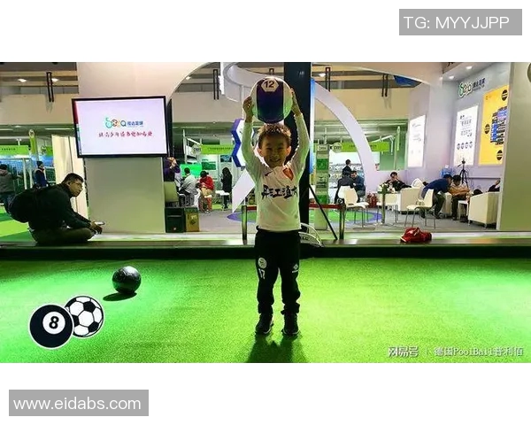 与足球明星亲密互动视频通话模板分享让你与偶像零距离接触