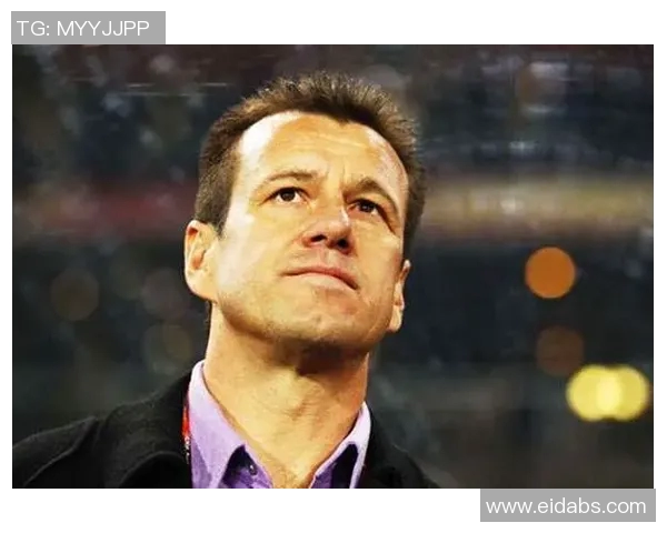 巴西足球传奇邓加的辉煌生涯与对足球的深刻影响 巴西足球传奇邓加的辉煌生涯与对足球的深刻影响